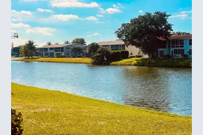 387  Chatham, Unit #387, West Palm Beach, FL 33417 - Photo 11