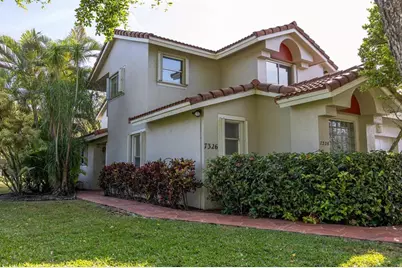 7326  Pinewalk Dr, Unit #7326, Pompano Beach, FL 33063 - Photo 3