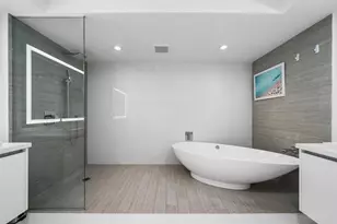 300 Sunny Isles Blvd, Sunny Isles Beach, FL 33160 - Photo 23