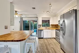 4221 NE 13th Ave, Oakland Park, FL 33334 - Photo 7