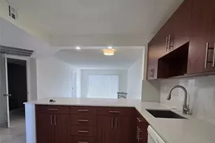 8040 N Colony Cir, Tamarac, FL 33321 - Photo 3