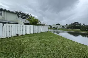 821 Crystal Lake Dr, Deerfield Beach, FL 33064 - Photo 21