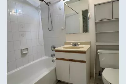 821  Crystal Lake Dr, Unit #1101, Deerfield Beach, FL 33064 - Photo 13