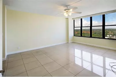 2500  Parkview Dr, Unit #1710, Hallandale Beach, FL 33009 - Photo 13