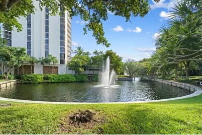 1000  Quayside Ter, Unit #1606, Miami, FL 33138 - Photo 57