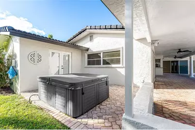 2443 NE 26th St, Lighthouse Point, FL 33064 - Photo 59