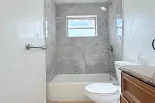 8660 NW 26th Pl, Sunrise, FL 33322 - Photo 5