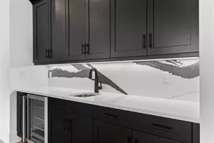 9187 SW Shinnecock Dr, Port Saint Lucie, FL 34987 - Photo 11