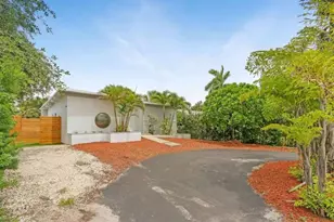 3070 NE 13th Ave, Oakland Park, FL 33334 - Photo 11