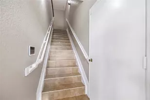 410 Belmont Ln, North Lauderdale, FL 33068 - Photo 7