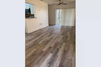 660 W Park Dr, Unit #206, Miami, FL 33172 - Photo 3