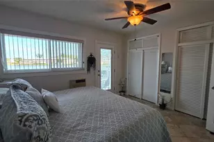 1030 SW 11th St, Hallandale Beach, FL 33009 - Photo 25