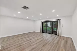 21682 Cypress Rd, Boca Raton, FL 33433 - Photo 15