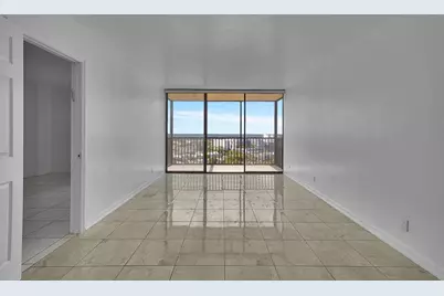 20335 W Country Club Dr, Unit #2210, Aventura, FL 33180 - Photo 15