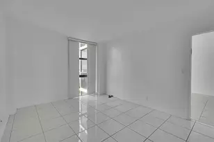 20335 W Country Club Dr, Aventura, FL 33180 - Photo 23