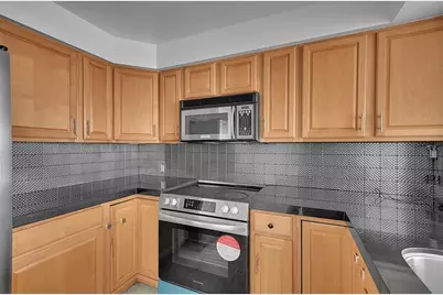 20335 W Country Club Dr, Unit #2210, Aventura, FL 33180 - Photo 9