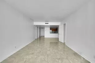 20335 W Country Club Dr, Aventura, FL 33180 - Photo 17