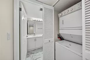 7882 Trent Dr, Tamarac, FL 33321 - Photo 17