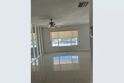 7001 NW 76th Ct, Tamarac, FL 33321 - Photo 21