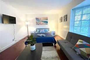 619 Kensington Pl, Wilton Manors, FL 33305 - Photo 5