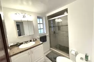 619 Kensington Pl, Wilton Manors, FL 33305 - Photo 7