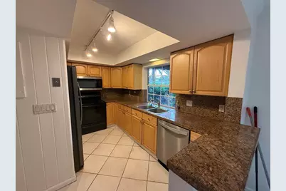 619  Kensington Pl, Wilton Manors, FL 33305 - Photo 19