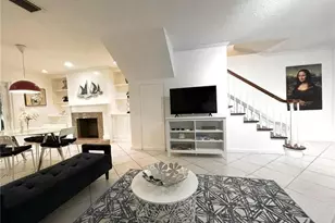 619 Kensington Pl, Wilton Manors, FL 33305 - Photo 13