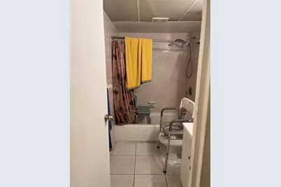 2871  Somerset Dr, Unit #105, Lauderdale Lakes, FL 33311 - Photo 25