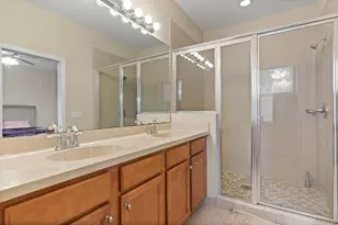 4025 Cascada Cir, Hollywood, FL 33024 - Photo 17