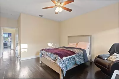 4025  Cascada Cir, Hollywood, FL 33024 - Photo 15