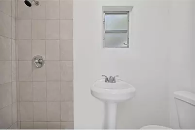 1114 NW 39th St, Miami, FL 33127 - Photo 15