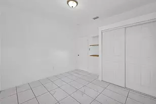 1114 NW 39th St, Miami, FL 33127 - Photo 9