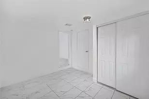 1114 NW 39th St, Miami, FL 33127 - Photo 13