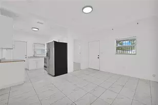 1114 NW 39th St, Miami, FL 33127 - Photo 5