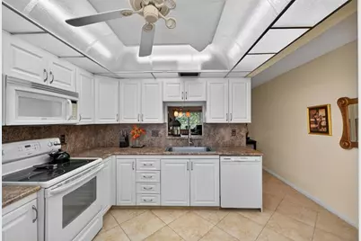 3202  Portofino Pt, Unit #B2, Coconut Creek, FL 33066 - Photo 13