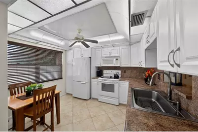 3202  Portofino Pt, Unit #B2, Coconut Creek, FL 33066 - Photo 9