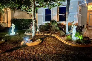 8736 Bellido Cir, Boynton Beach, FL 33472 - Photo 3