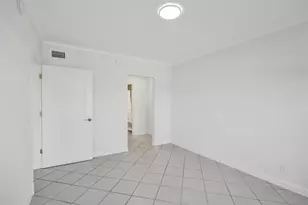 2201 SE 9th St, Pompano Beach, FL 33062 - Photo 23