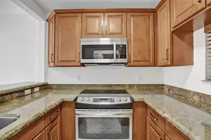 2201 SE 9th St, Pompano Beach, FL 33062 - Photo 9