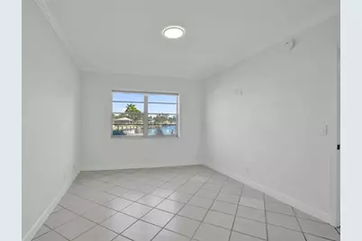 2201 SE 9th St, Unit #106, Pompano Beach, FL 33062 - Photo 17