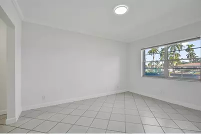 2201 SE 9th St, Unit #106, Pompano Beach, FL 33062 - Photo 15