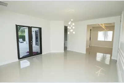 10660 S Lago Vista Cir, Parkland, FL 33076 - Photo 11