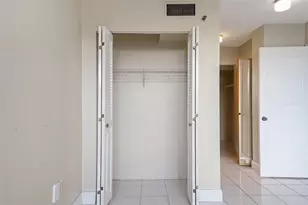 1300 St Charles Pl, Pembroke Pines, FL 33026 - Photo 13