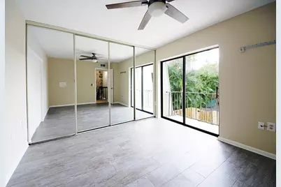 1700  Embassy Dr, Unit #402, West Palm Beach, FL 33401 - Photo 27