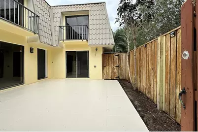 1700  Embassy Dr, Unit #402, West Palm Beach, FL 33401 - Photo 1