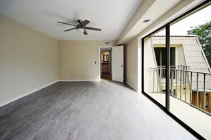 1700 Embassy Dr Unit, West Palm Beach, FL 33401 - Photo 21