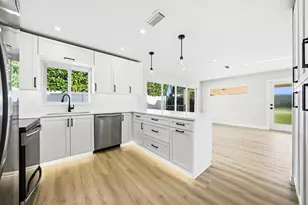 4751 NE 4th Ave, Oakland Park, FL 33334 - Photo 9