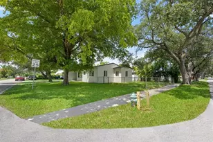 2601 Taylor St, Hollywood, FL 33020 - Photo 3