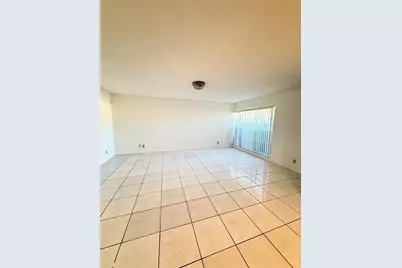 812 SW 73 Av, Unit #8, North Lauderdale, FL 33068 - Photo 7