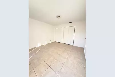 812 SW 73 Av, Unit #8, North Lauderdale, FL 33068 - Photo 15